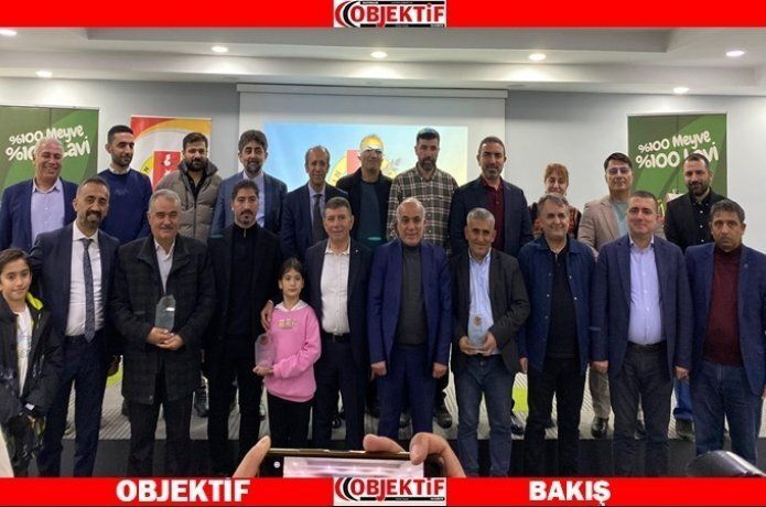 Gazeteciler ödüllendirildi