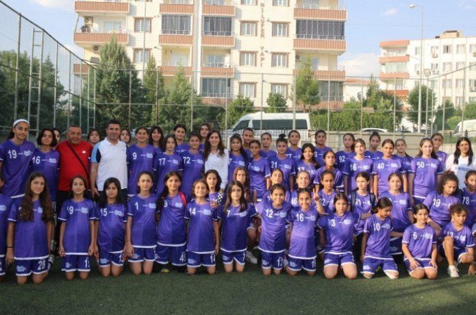 2 bin 380 öğrenci yaz spor okullarından faydalanacak