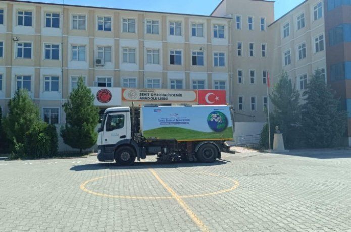 Okullarda temizlik seferberliği başladı
