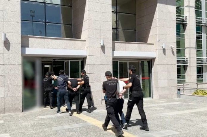 Bir iş yerini kurşunladığı iddia edilen 4 kişi tutuklandı