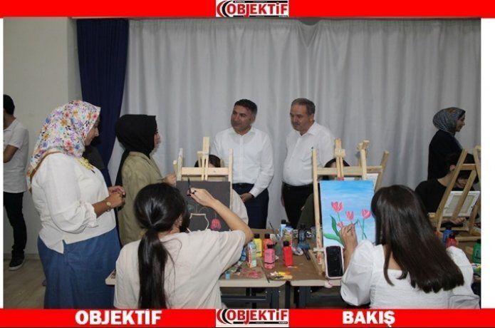 Rektör Demir’den çocuklara anlamlı ziyaret