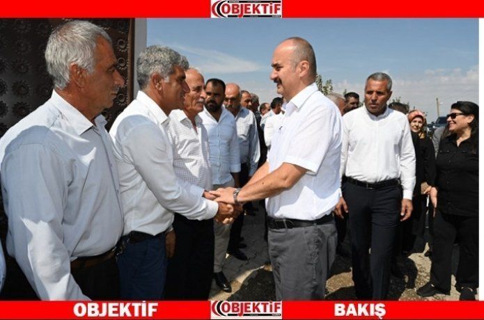 Vali Canalp köy ziyaretlerinde