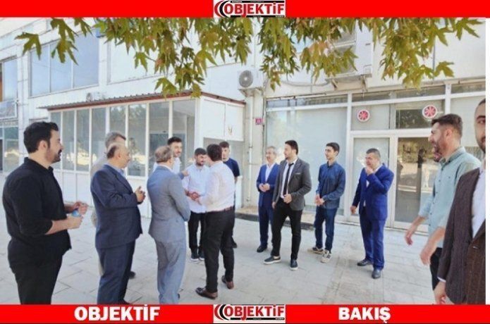Özdemir yurtlarda öğrencileri dinledi