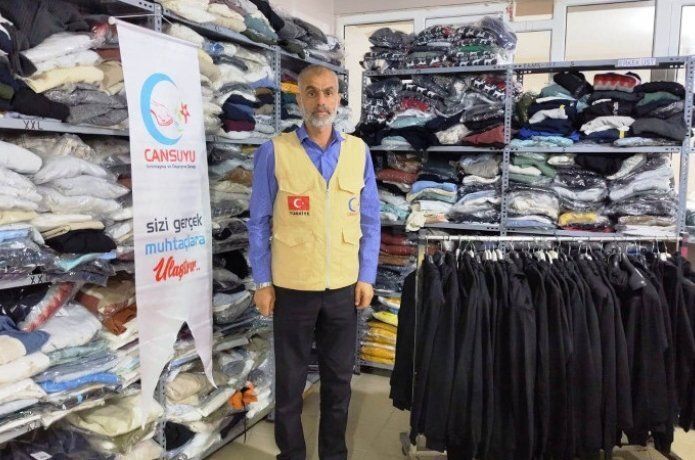 Yetimlere kışlık yardımı