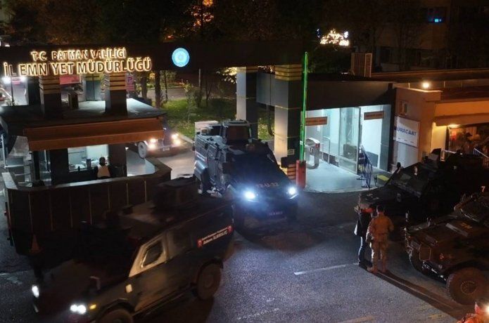 Sokak olaylarına karışan 24 şahıs operasyonla yakalandı