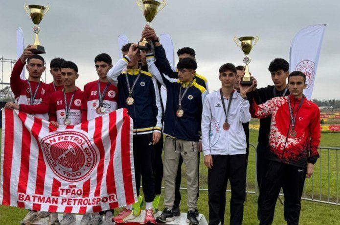 Petrolspor atletizm takımı Türkiye 2'ncisi oldu