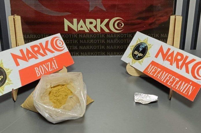 Şüpheli hareketleri onu ele verdi, üzerinde uyuşturucu çıkan kişi tutuklandı