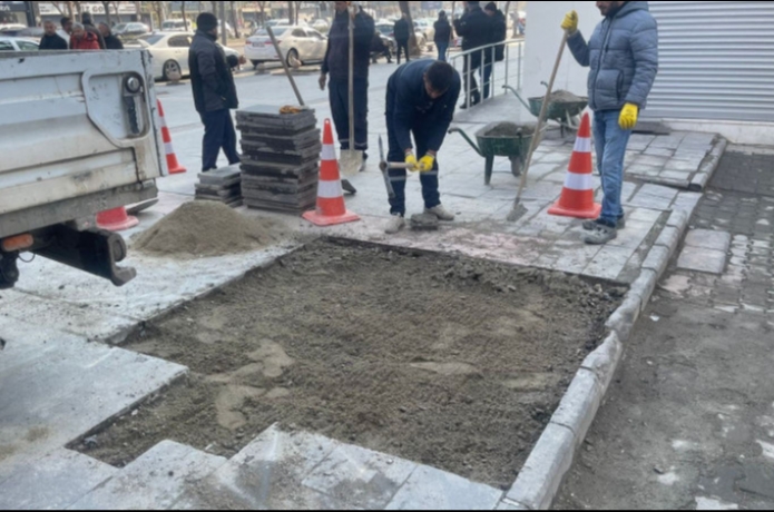 Kaldırım ve refüj timi sahada