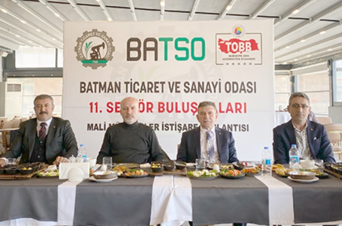 Başkan Demir, muhasebeci ve müşavirleri dinledi