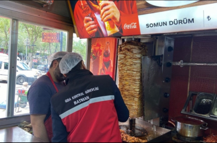 Döner satışı yapılan işletmelere denetim yapıldı