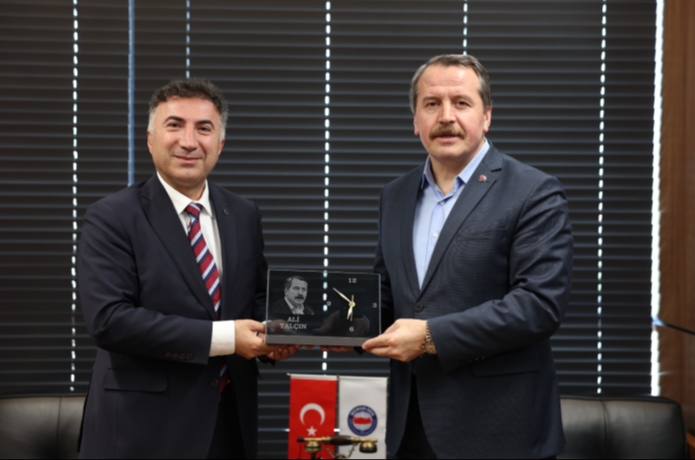 Rektör Demir’den memur-sen genel Başkanı Yalçın’a ziyaret