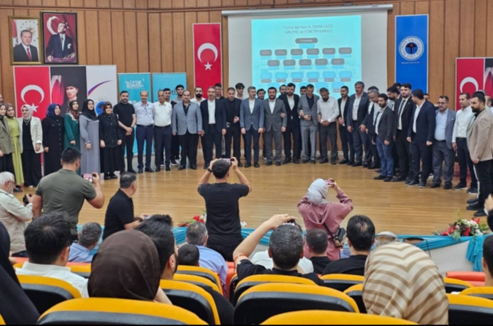 Başkan Mehmet Onutçu Güven Tazeledi