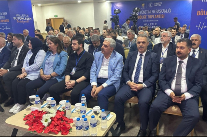 AK Parti Batman heyeti Erzurum bölge toplantısında