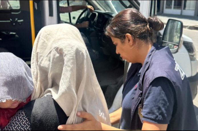 Zabıtadan Dilencilere ve Işıkta Satış Yapan Çocuklara Sıkı Denetim