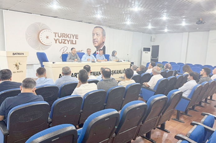 AK Parti’den haftalık yönetim toplantısı