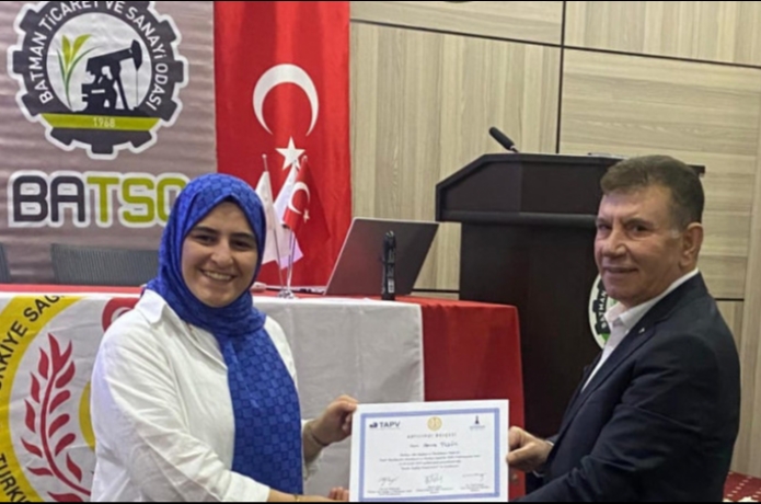 İşitme engelli kadınlara öncü eğitim