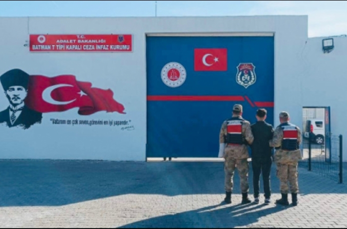 Nitelikli dolandırıcılıktan 35 yıl hapis cezası bulunan firari yakalandı