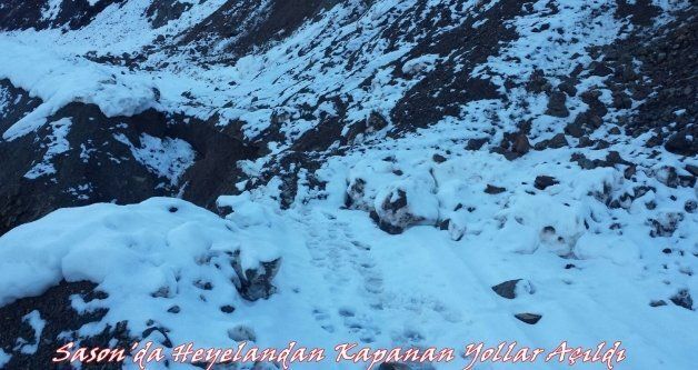 Sason'da heyelandan kapanan yollar açıldı