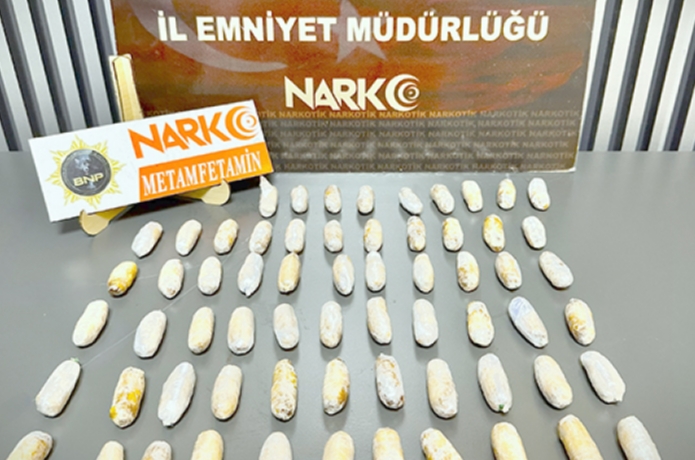 472 gram metamfetamin ele geçirildi