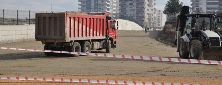 Fırat Caddesi asfalta hazırlanıyor