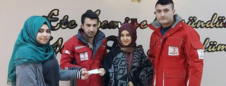 Öğrencilerden "Halep’e Ses Ver" kampanyası destek