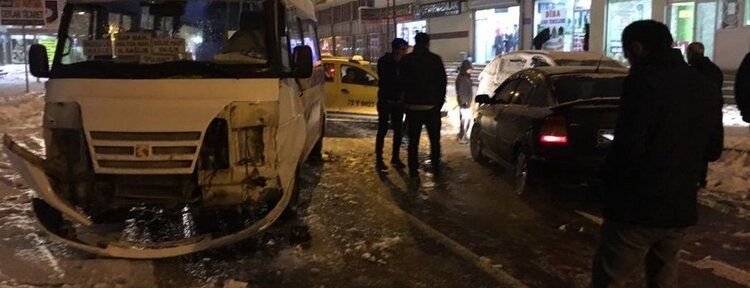 Kar ve don kazaları beraberinde getirdi