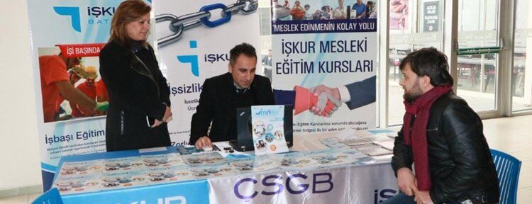 İŞKUR tarafından AVM'de stant açıldı