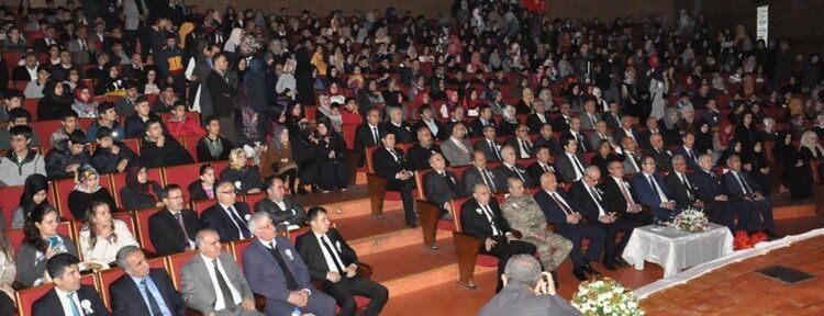 Mehmet Akif Ersoy Batman'da anıldı