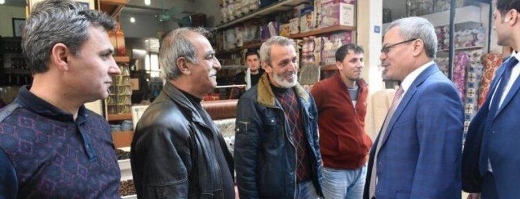 Vali Deniz'den çarşı esnafına ziyaret