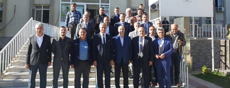 AK Parti ‘evet’ için tam kadro sahada