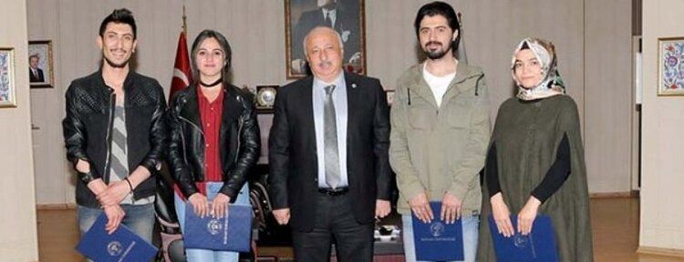 Rektör Durmuş: "Başarı ödülsüz kalmayacak"