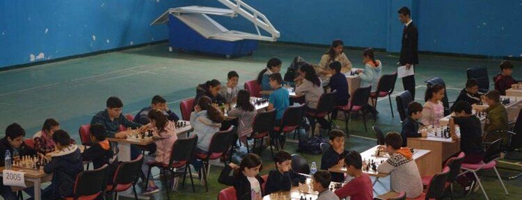 Çocuklar arasında satranç turnuvası düzenlendi
