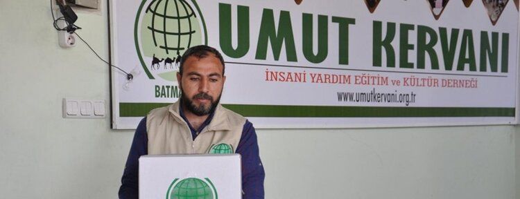 Batman Umut Kervanı 5 bin aileye yardım ulaştırmaya başladı