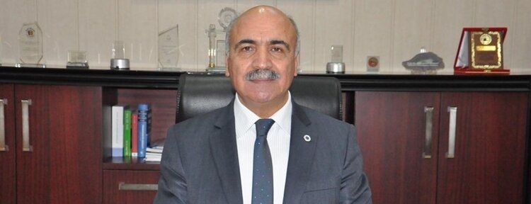 Eski rektörün Adil Öksüz ile ilişki içerisinde olduğu iddia edildi