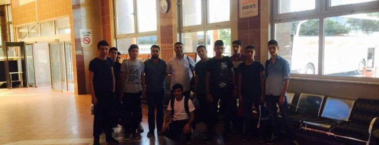 Kızılay 12 öğrenciyi kampa gönderdi