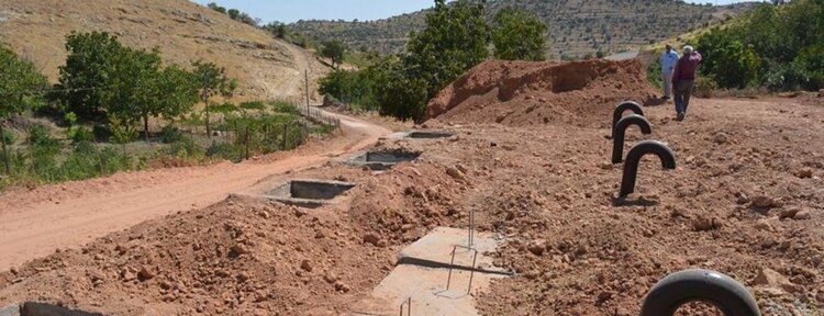 Mağdur edildiğini iddia eden köylü yetkililerden destek bekliyor