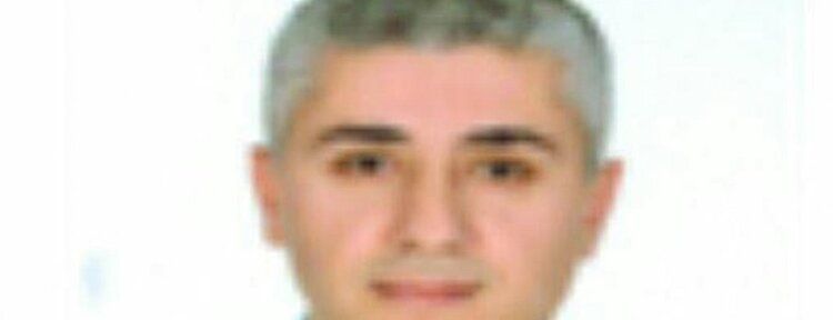 Uzman doktor evinde ölü bulundu