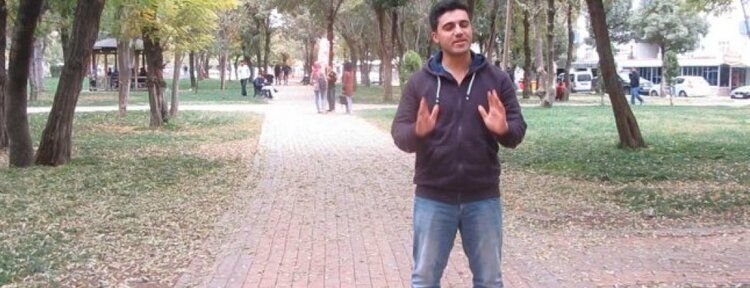 Gençler, temiz bir Batman için çalıp söylediler
