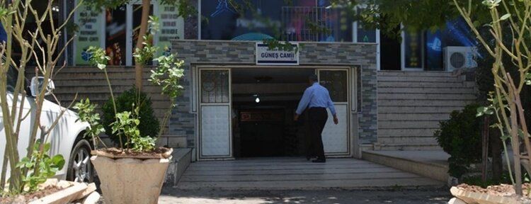 "Camilerimizin bodrum katlarına hapsedilmesi üzüntü vericidir"