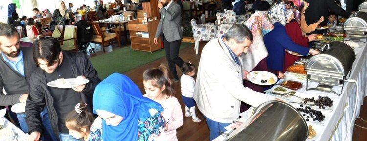 Gine'de su kuyusu açmak için program düzenlendi