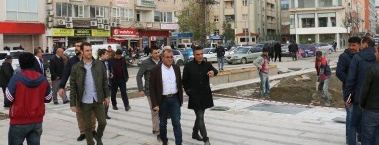 Başkan Yardımcıları çalışma alanlarındaydı