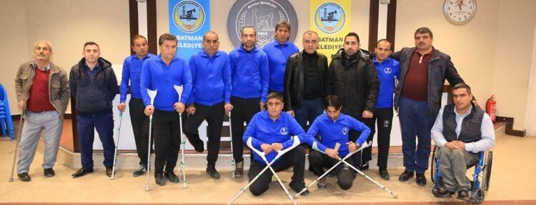 Ampute futbol Takımı’ndan Şahin’e ziyaret