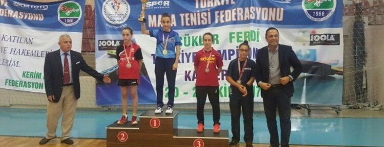 Masa Tenisinde iki sporcu Milli Takımda
