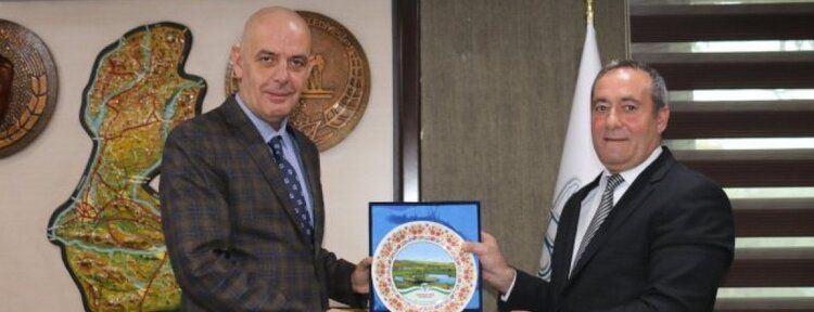 Solhan Belediyesi’nden Aksoy’a plaket