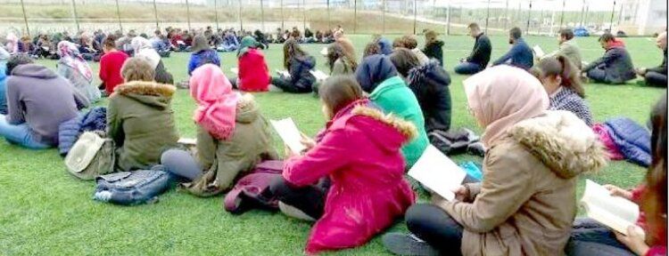 Cinsel İstismara en anlamlı protesto