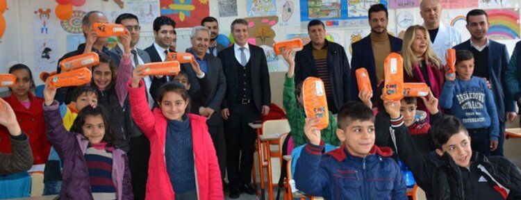 Suriyeli 600 öğrenciye diş taraması