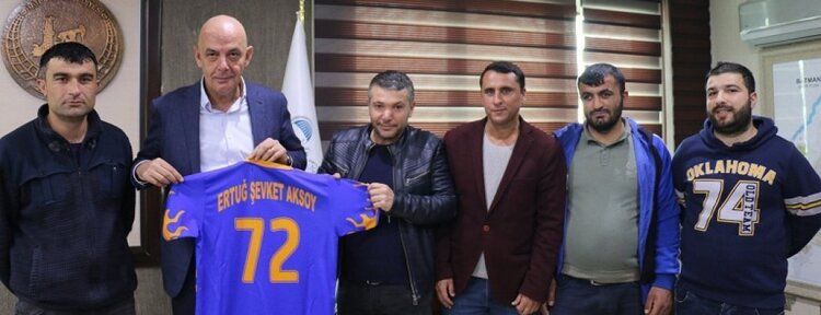 Taraftarlar grubundan belediye yöneticilerine formalı teşekkür