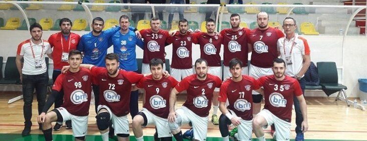 Hentbol takımımız emin adımlarla ilerliyor