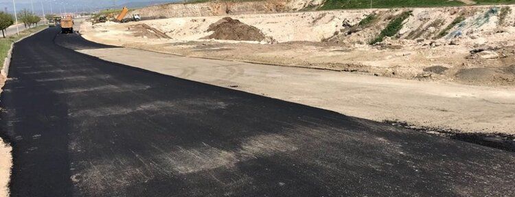 Emekli TOKİ bölgesinde yol onarım çalışması