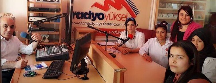 Cumhuriyet M.T.A.L. öğrencileri Radyo Yüksel’de